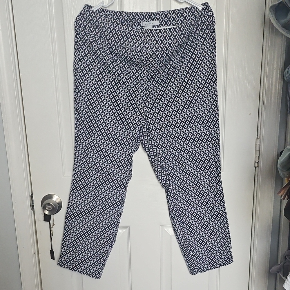Grace Black and White Geometric Pattern Fabric